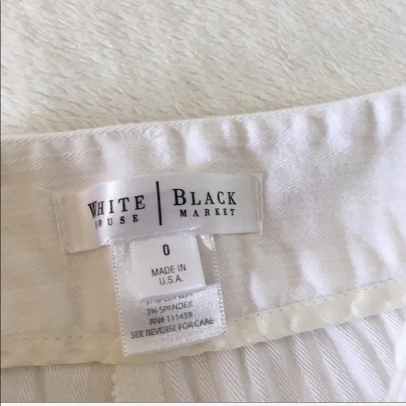 White House Black Market White Bermuda Shorts - Picture 4 of 5